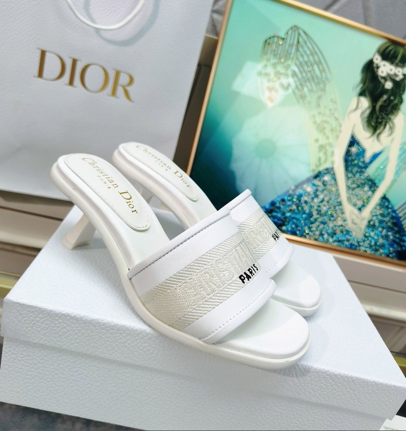 ch**an D*or slippers